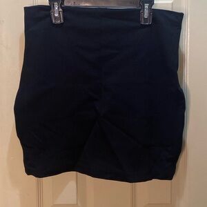 Black stretch skirt